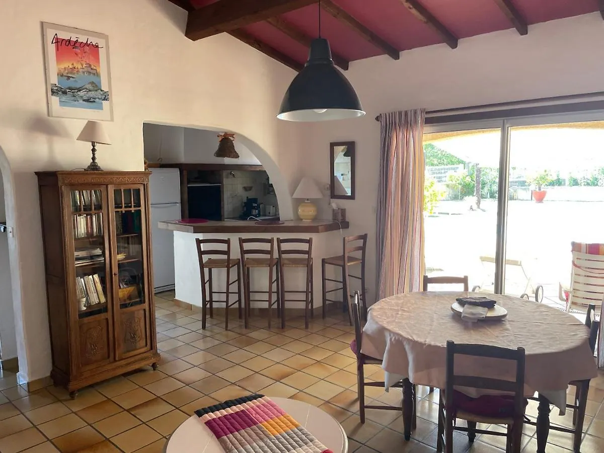 Villa Lazuel, piscine privative chauffée, vue panoramique et jardin clos Aubenas