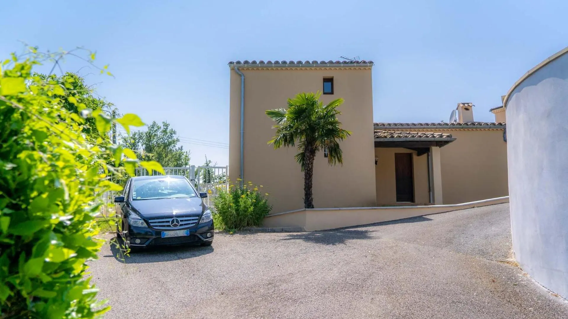 Villa Lazuel, piscine privative chauffée, vue panoramique et jardin clos Aubenas