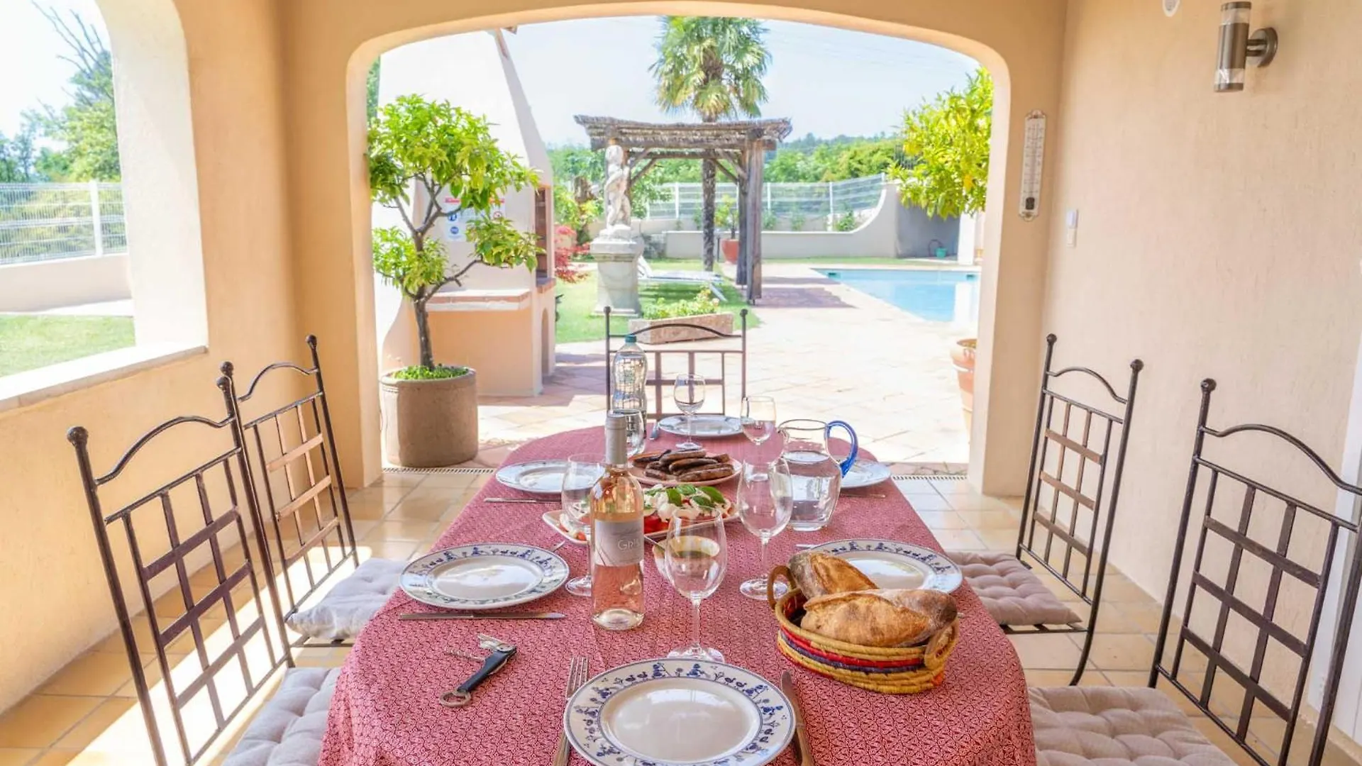 Villa Lazuel, piscine privative chauffée, vue panoramique et jardin clos Aubenas